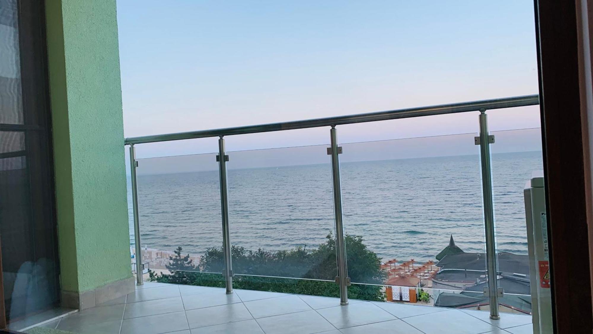 Appartamento Kabakum Sea View Varna Esterno foto